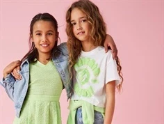 Kids ONLY t-shirt cloud dancer med grønt print